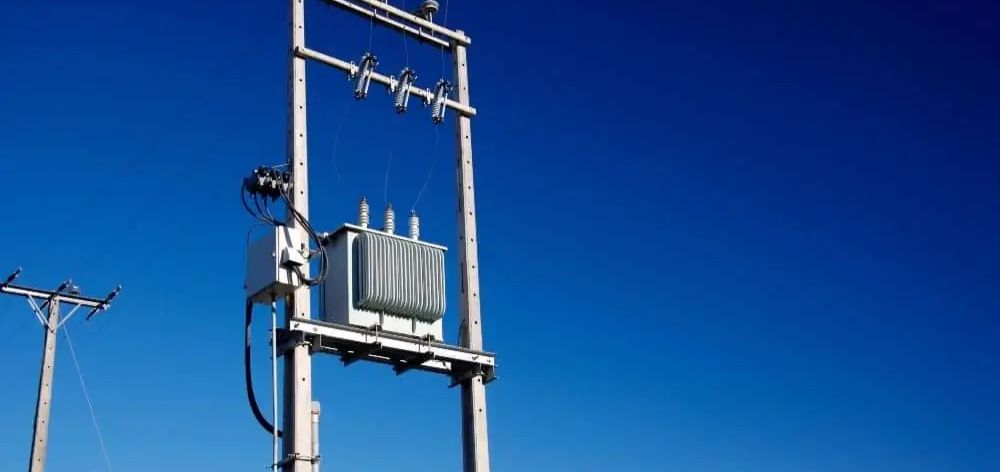 caracteristicas transformador electrico